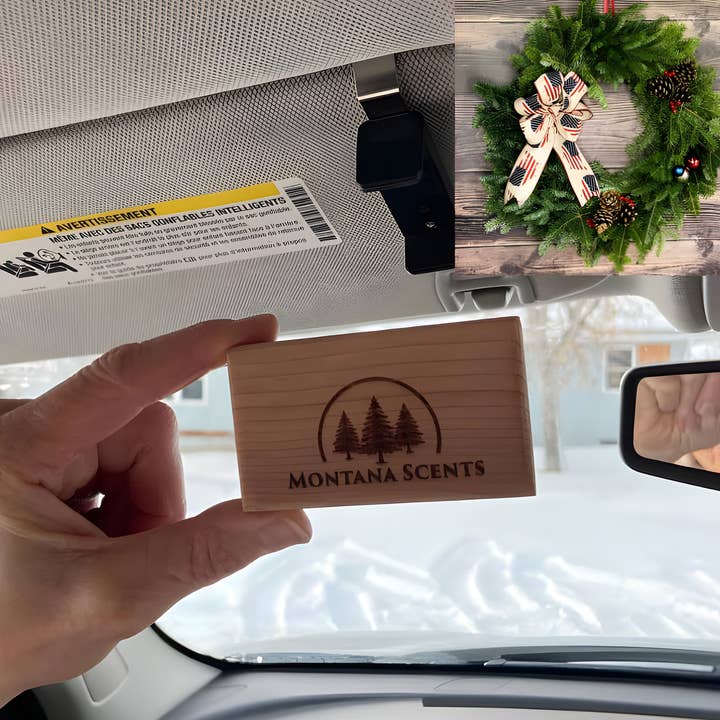 Christmas Wreath Car Air Freshener for wholesale by Montana Scents