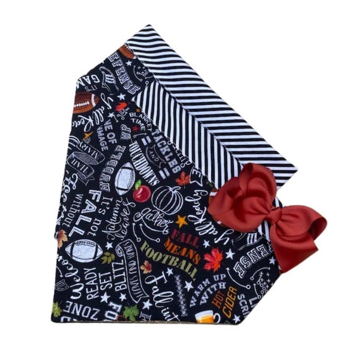 Football d'automne pour la vente par Chloe & Max LLC