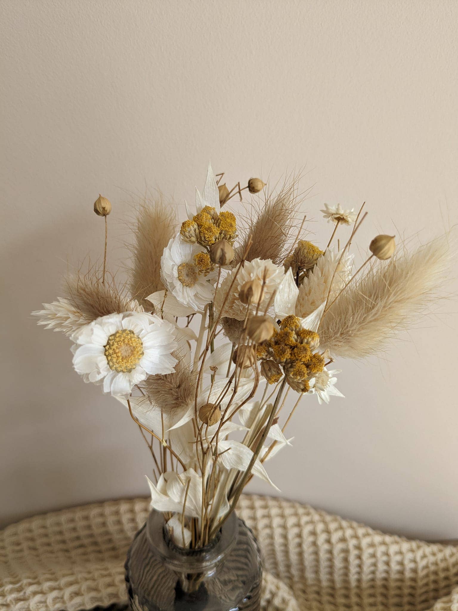 Maison Oline – wholesale Dried/pressed flowers – Sun Flower — Small bouquet of natural dried flowers3