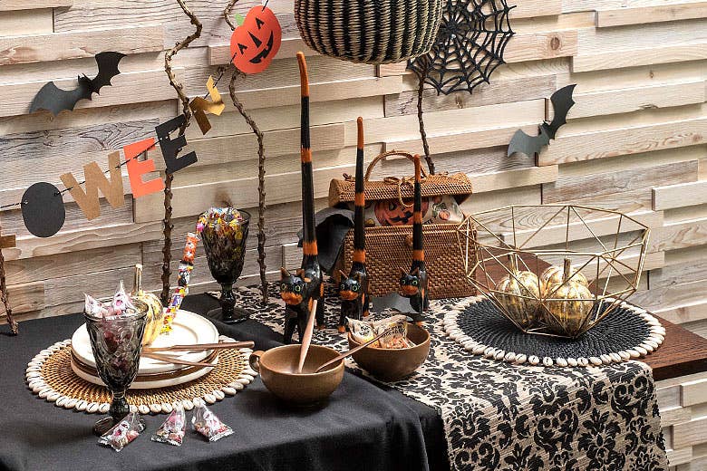 Bali Harvest – Engroshandel Dækkeserviet – Rattan Dækkeserviet med Cowrie Shell - Brun Boho Straw Raffia3