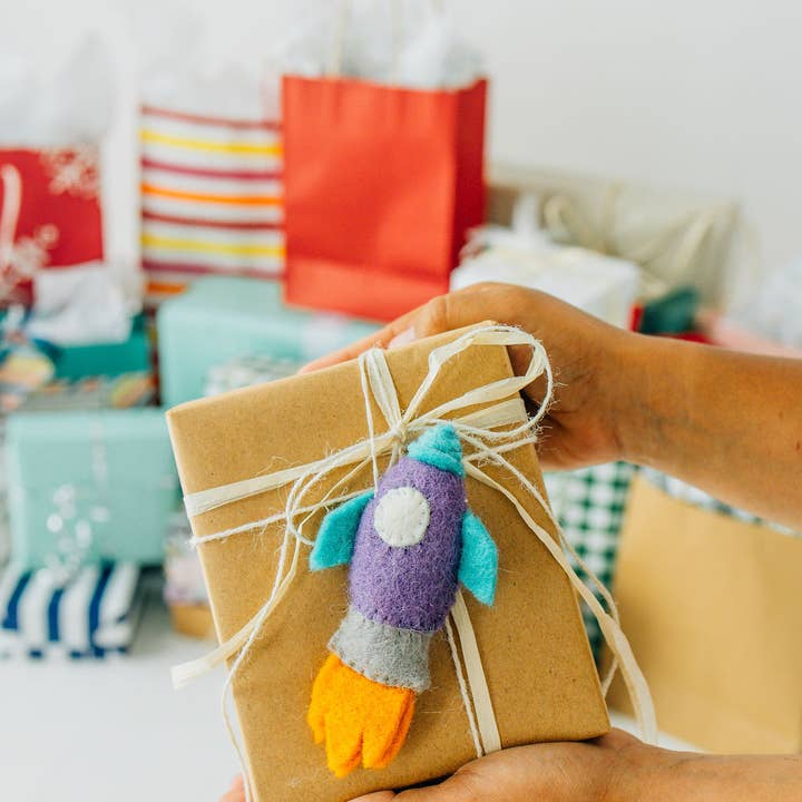 Nivas – wholesale Ornament – Christmas Rocket Felt Ornament2