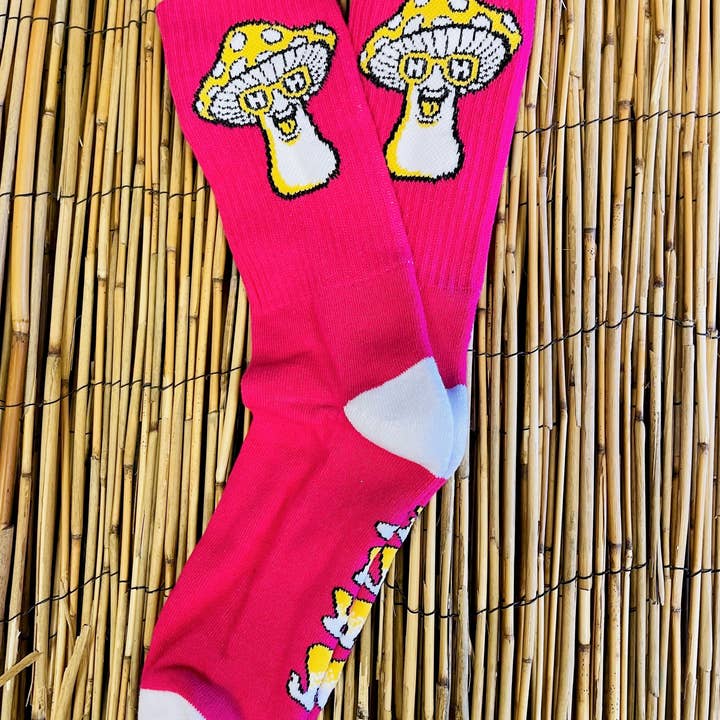 Happy Hour Shades | Shroom Socken | Knallpink für den Großhandel von Happy Hour Shades