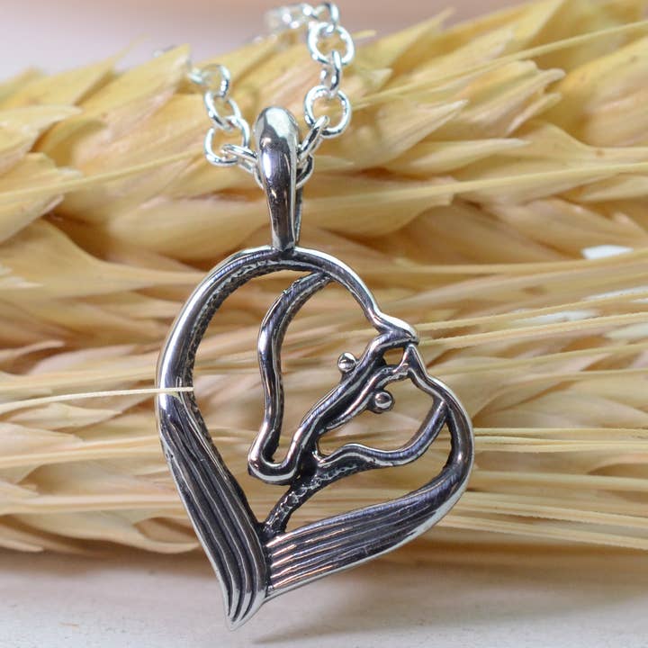 Ciondolo Horse & Colt in argento 925 per la vendita all'ingrosso da parte di Jewelry by DeCory