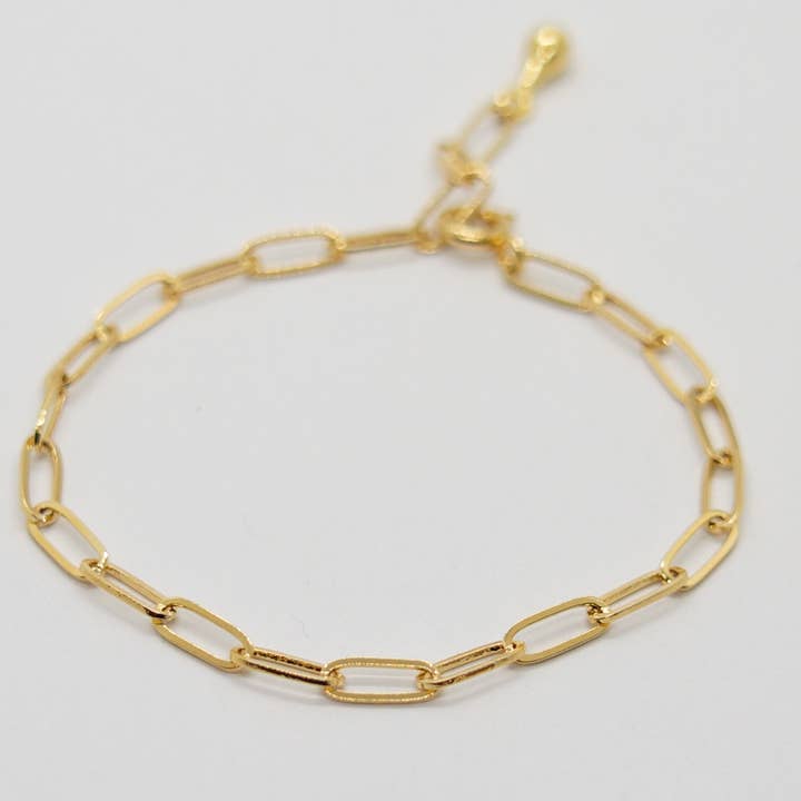 Simple gold bracelet with large links for wholesale by Sista Jewelry