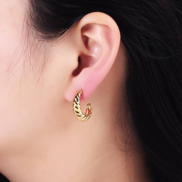 Aim Eternal - Wholesale Hoop Earrings - 14K Gold Filled 22mm Croissant C-Shaped Hoop Earrings