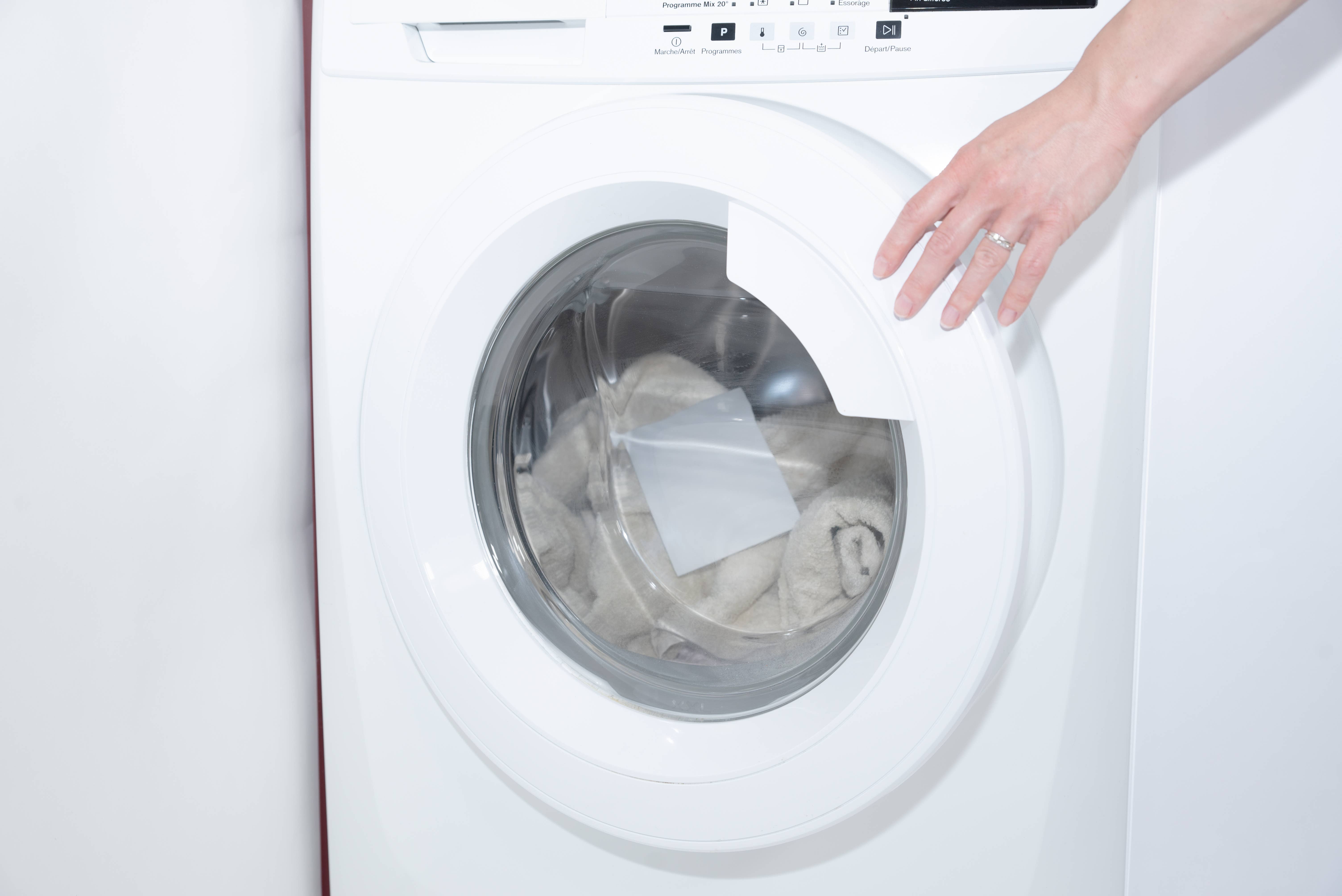 MOURGREEN - Wholesale Laundry Detergent Powder/Pods - MOUR ECOLOGICAL LAUNDRY SHEETS 64 WASHES10