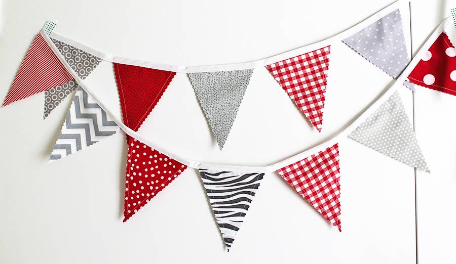 edeenut - Wholesale Bunting/Garland - Bunting. Red and Gray Fabric. Party banner. Holiday decor1