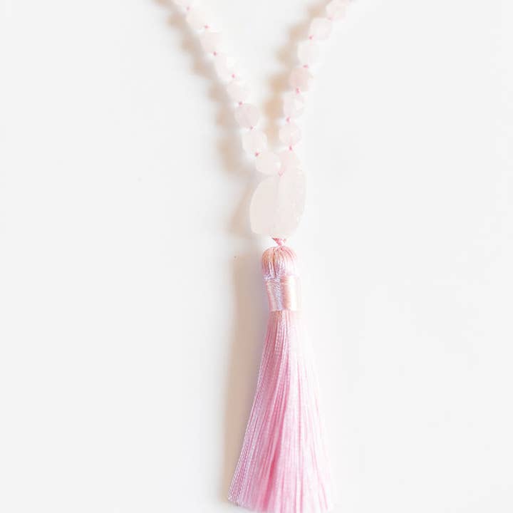 Kuratif – Großhandel Perlenkette – Selbstliebe Kristall Halskette1