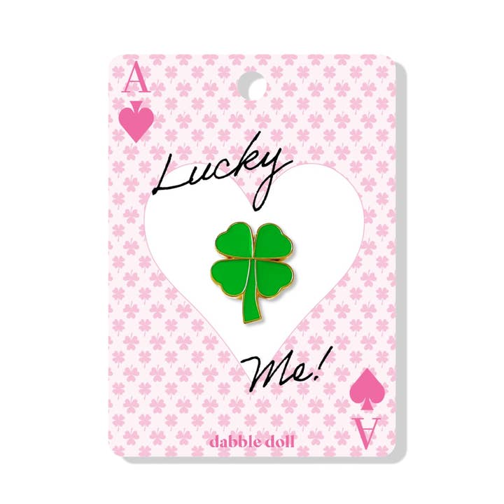 Épingle en émail trèfle, cadeau porte-bonheur pour la vente par Dabble Doll