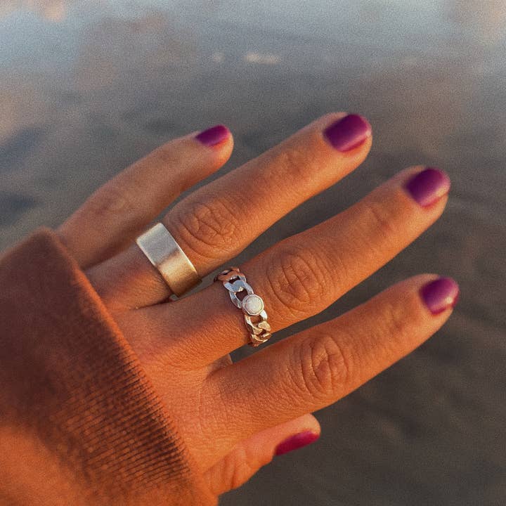 Lenora Rose Jewelry - Wholesale Single Stone/Solitaire Ring - Opal Curb Chain Ring