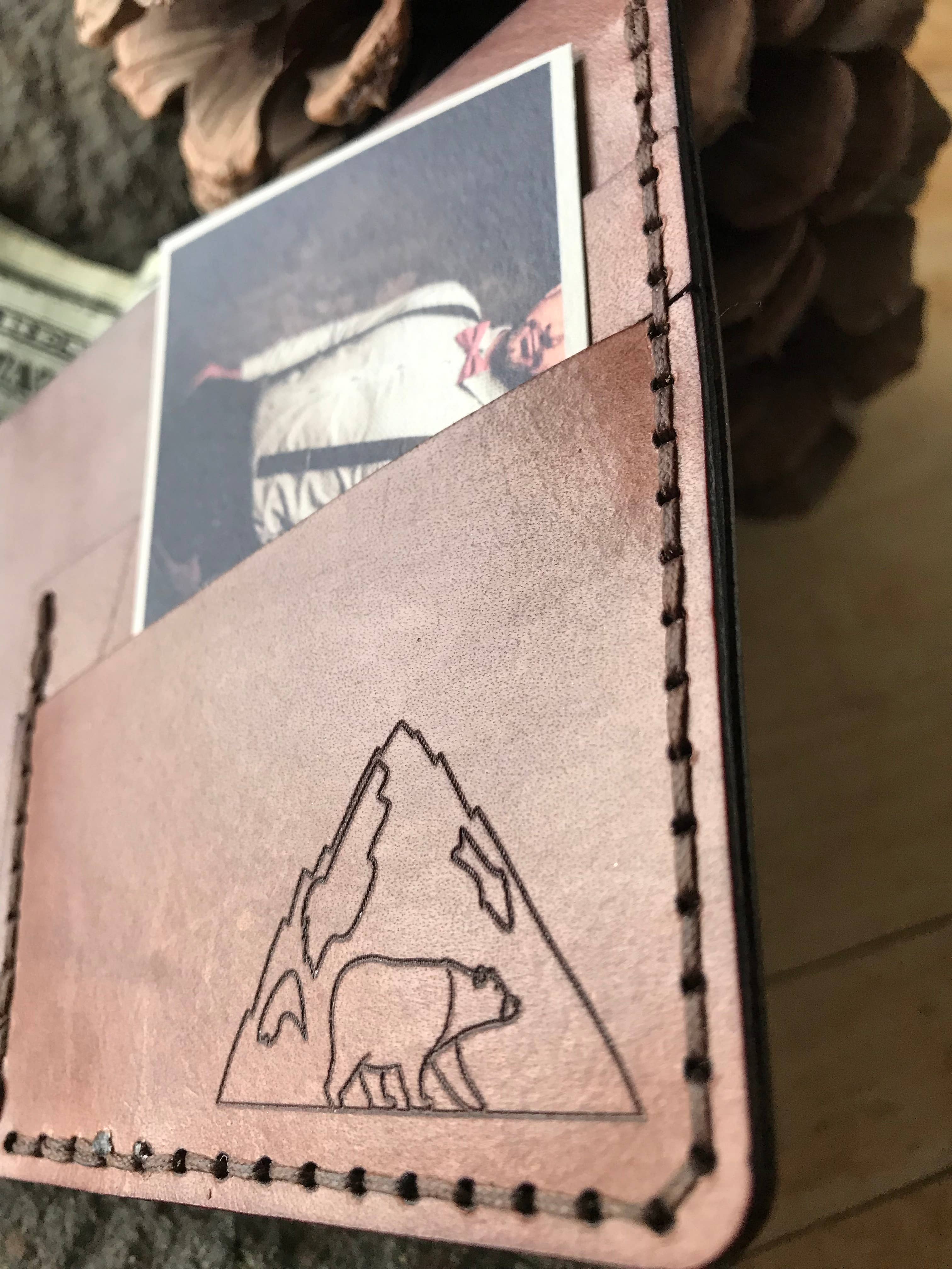 Simply Me • Gentlemen Est. 2017 LLC - Wholesale Wallet - Men's - Brown Bear Bifold Leather Wallet6