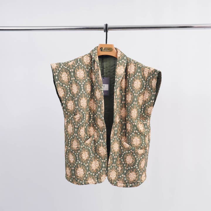 Cecile Wang – wholesale Väst - Dam – Mönstrad quiltad väst KD7316-2