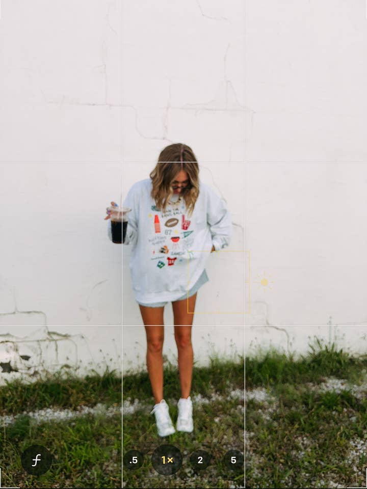 ETTA & EAST - Wholesale Graphic Sweatshirt - Women's - halftime queen sweatshirt - hanes / ash1