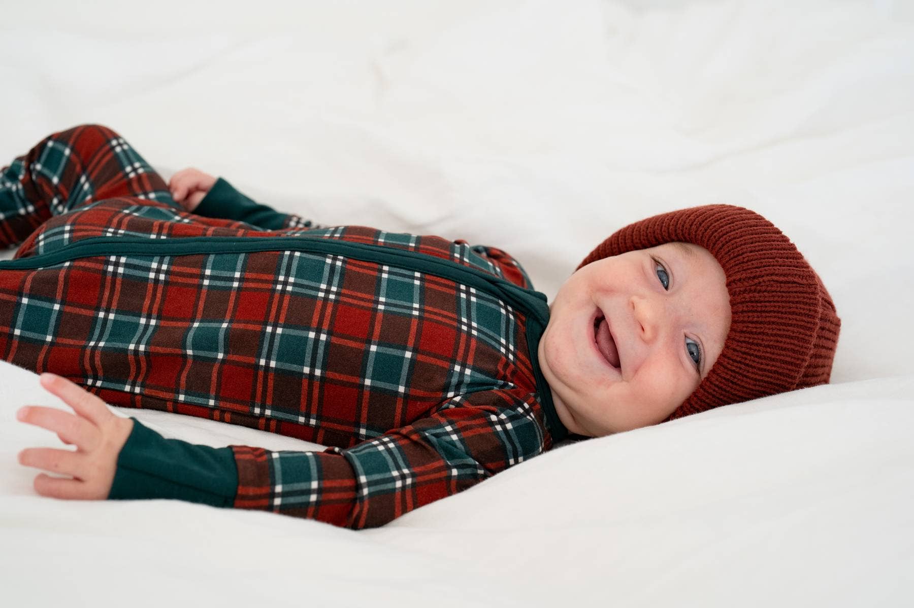 Boosh Baby - Wholesale Sleepsuit - Baby - Classic Christmas Plaid Boys Pajamas 🎁✨| Convertible Zippy4