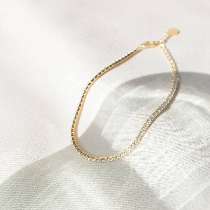 Bracelet de tennis en or fin Aurora pour la vente par Quill Fine Jewelry & Lifestyle