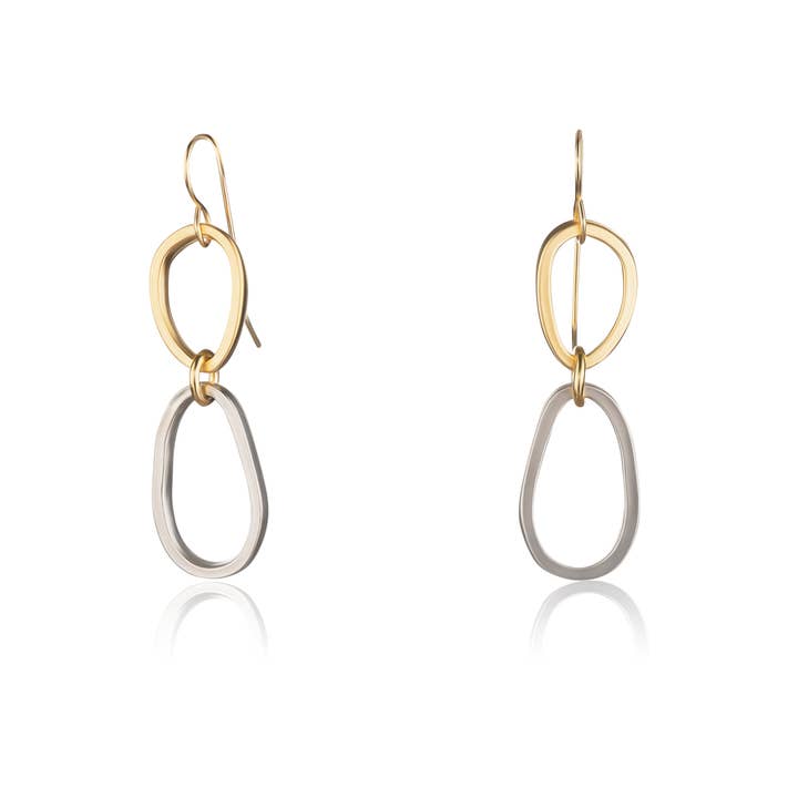 Olive - Långläterade dangle örhängen för wholesale av Niv Jewelry