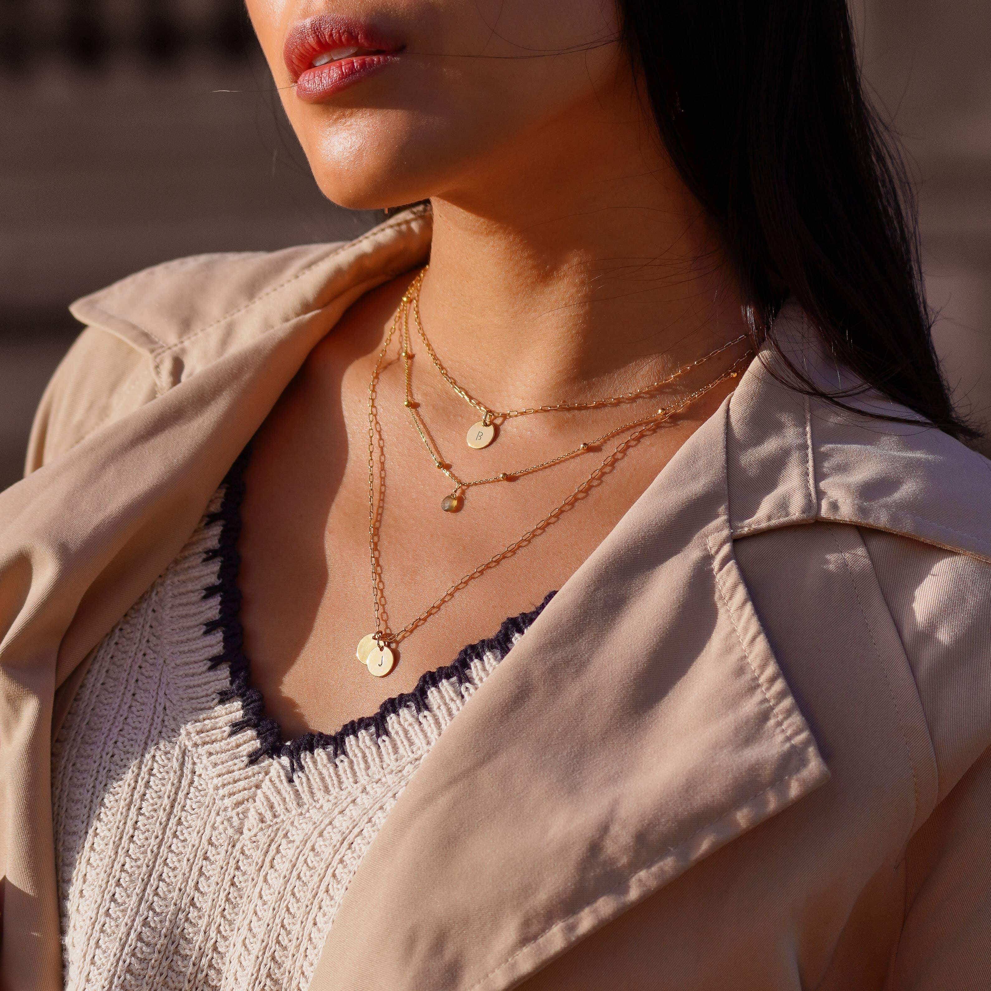 Meora Paris - Vendita all'ingrosso Collana con ciondolo/pendaglio - Collana con medaglione lungo placcata in oro 18k2