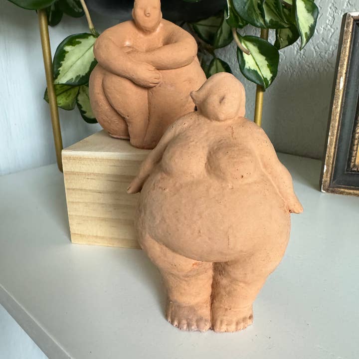 Fermalibri in cemento a figura femminile (alto) per la vendita all'ingrosso da parte di Sunny Way Products