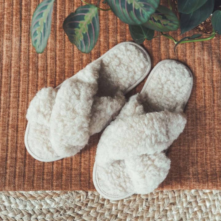 We Are Wovens – Großhandel Hausschuhe – Unisex – Hausschuhe aus Wolle - Erwachsene - Latte1