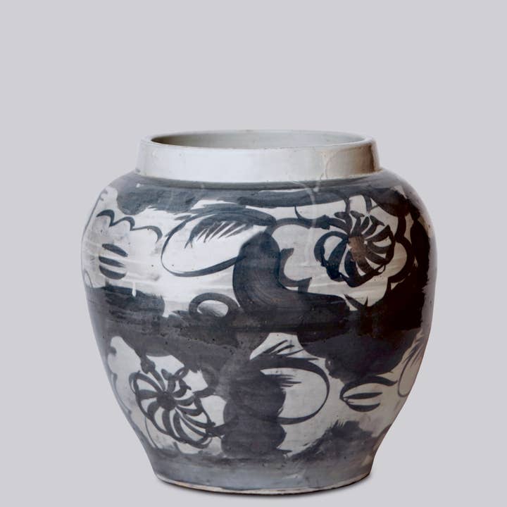 Cobalt Guild - Wholesale Plant Pot - Rustic Floral Blue and White Porcelain Pot2
