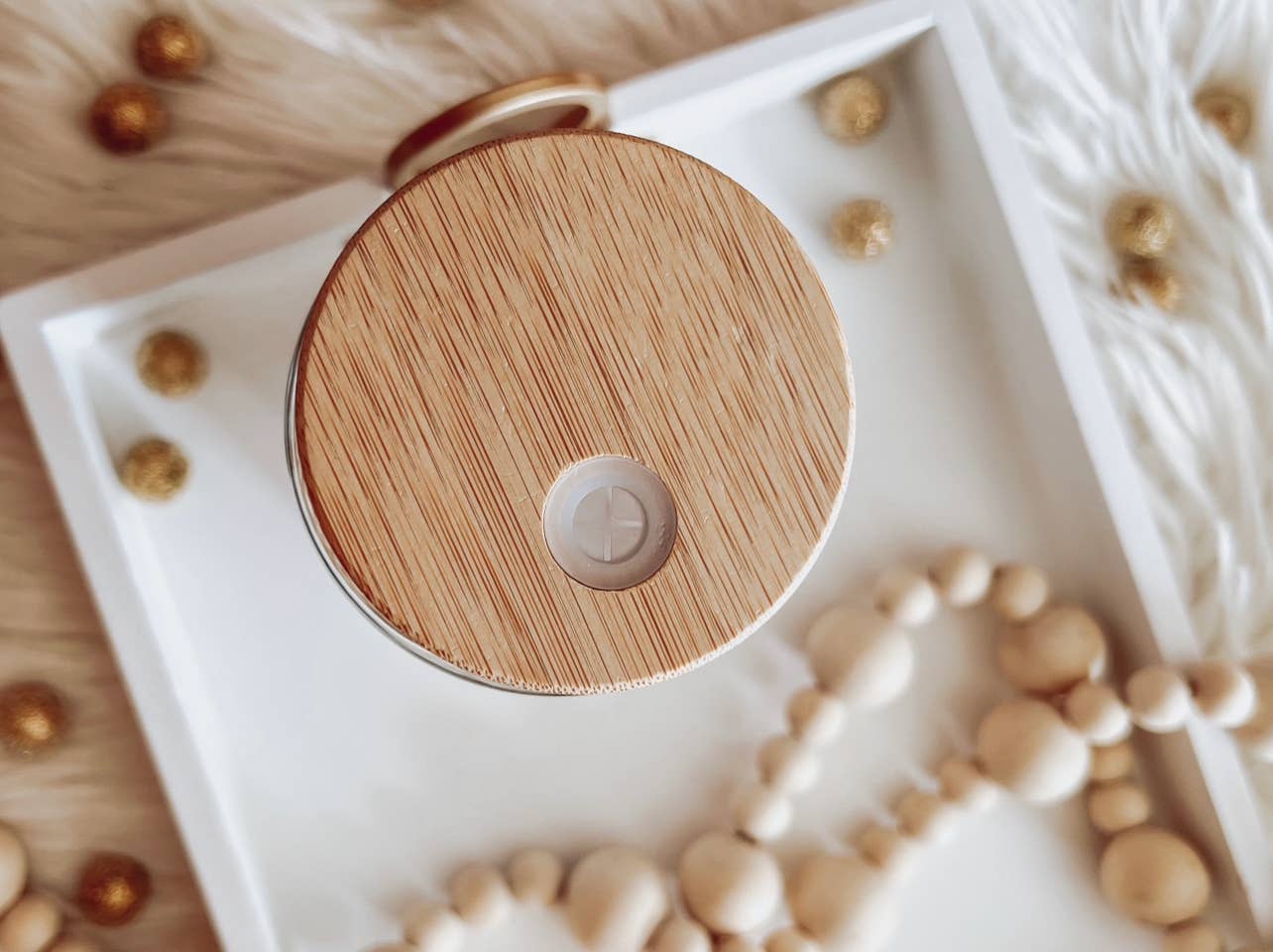 Emma K Designs - Wholesale Drinking Glass/Cup - Pineapple 16oz Glass Cup with Bamboo Lid3