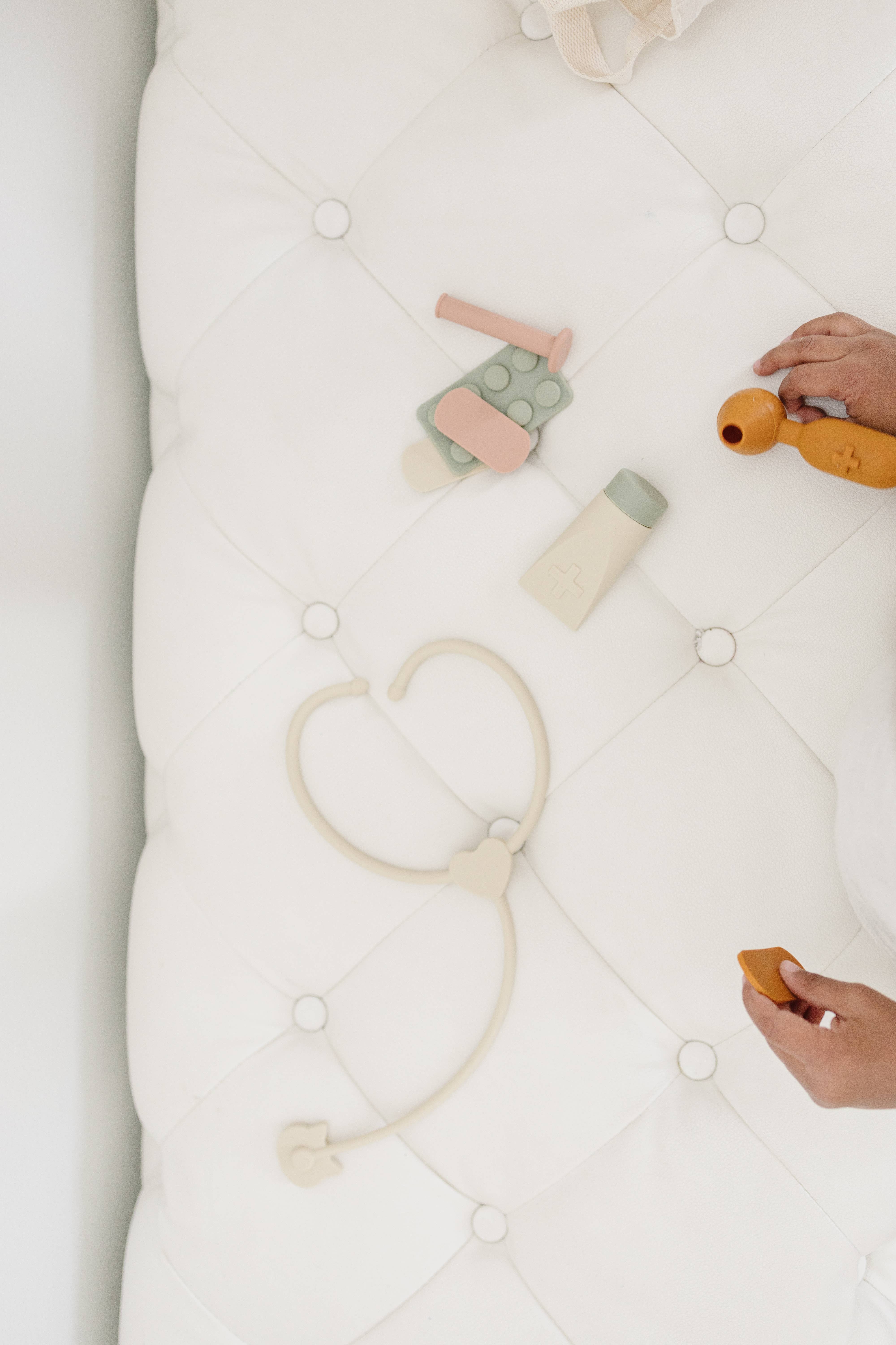 Marlowe & Co - Wholesale Toy Set - Kids - Silicone Doctor Kit Play Set23