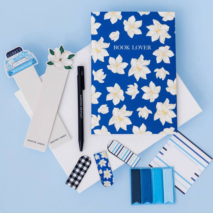 Draper James by Lifeguard Press – wholesale Journal och dagbok – Bokklubbssats, Blå Magnolia