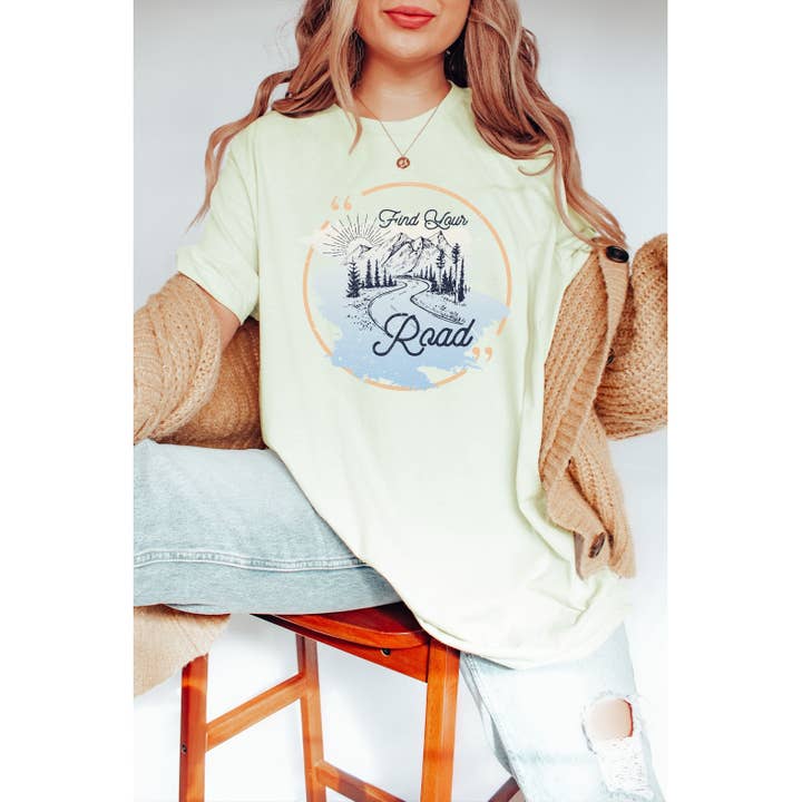 Vind jouw Road Moutain Trail oversized T-shirt met grafische print voor wholesale door Kissed Apparel