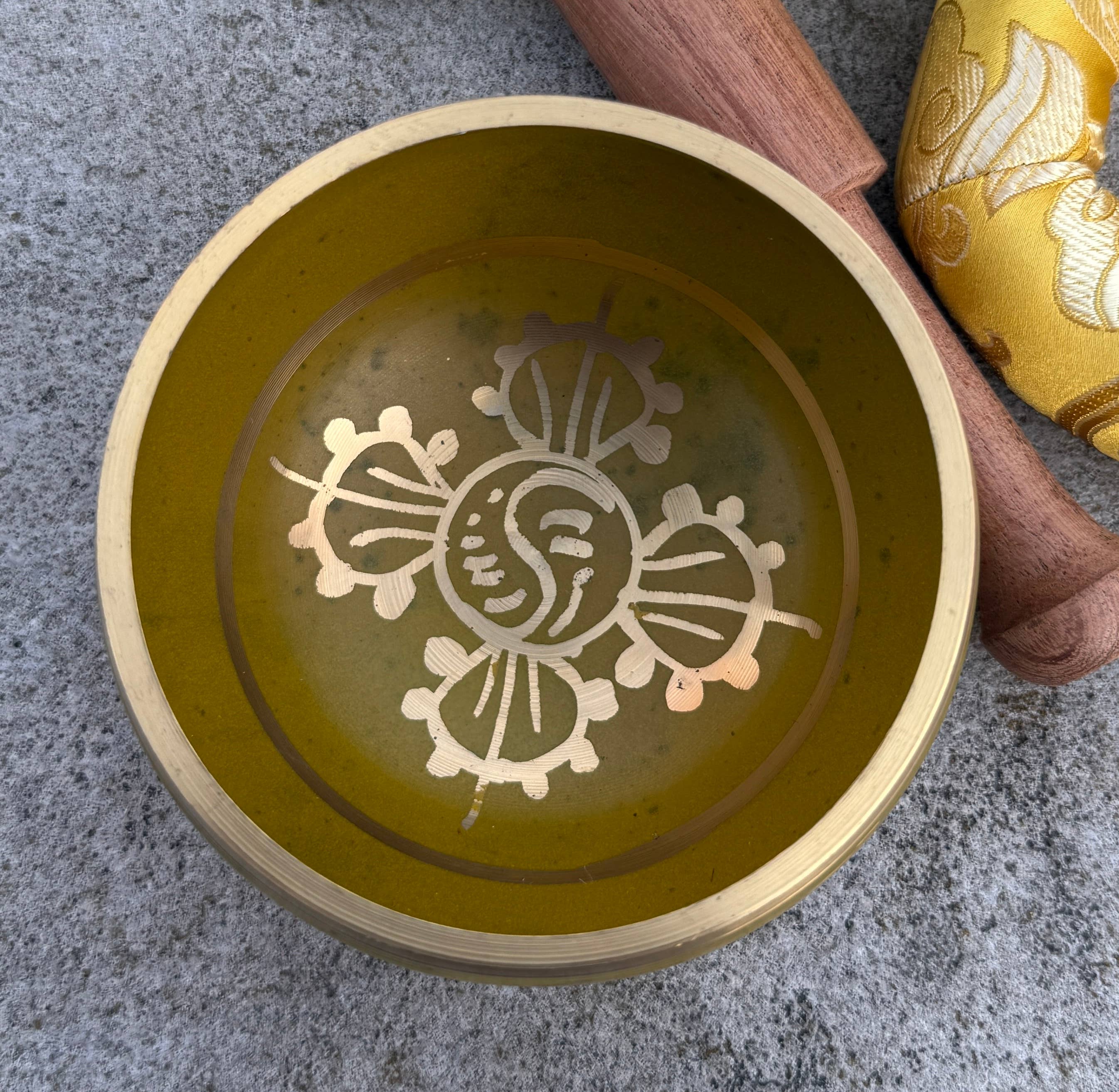 Lungta Imports - Wholesale Meditation Supplies - Tibetan Complete Singing Bowl Gift Box Set 8 Lucky Symbols 15