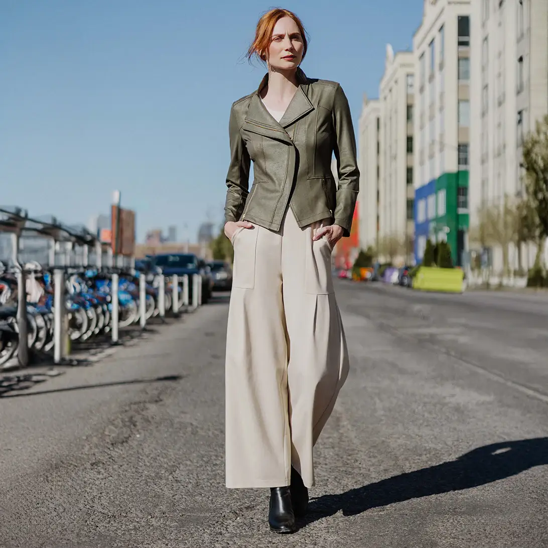 Clara Sunwoo - Vendita all'ingrosso Giacca in pelle - Donna - Giacca Signature Liquid Leather™ JK1618