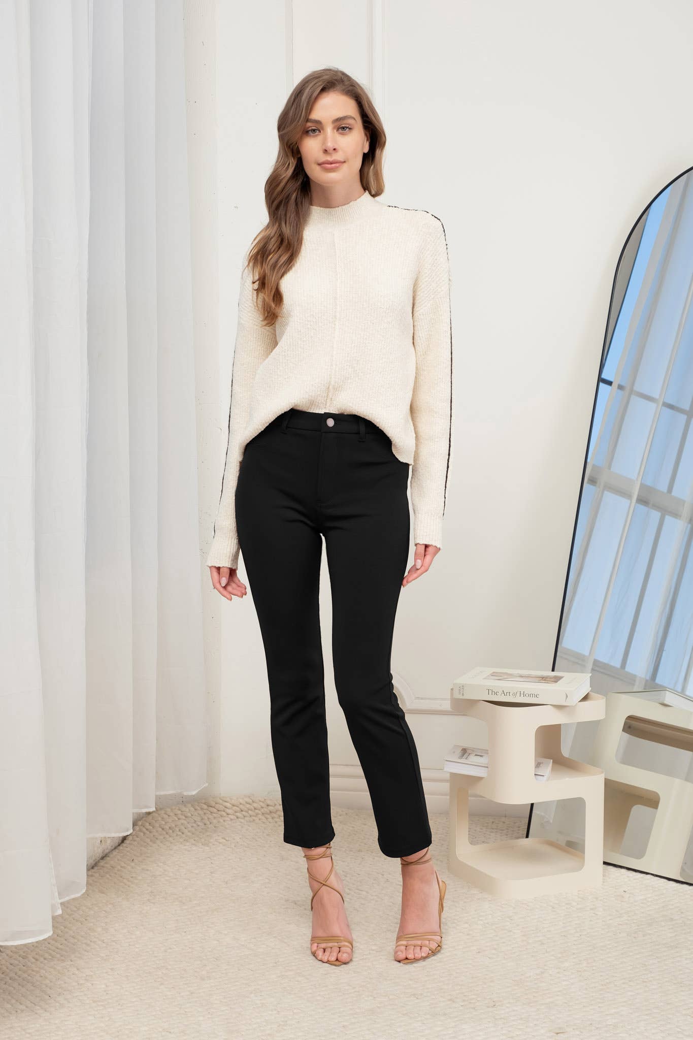 The Workshop Studio - Vente Pantalon – femme - PANTALON COURT TAILLE HAUTE À JAMBES DROITES4