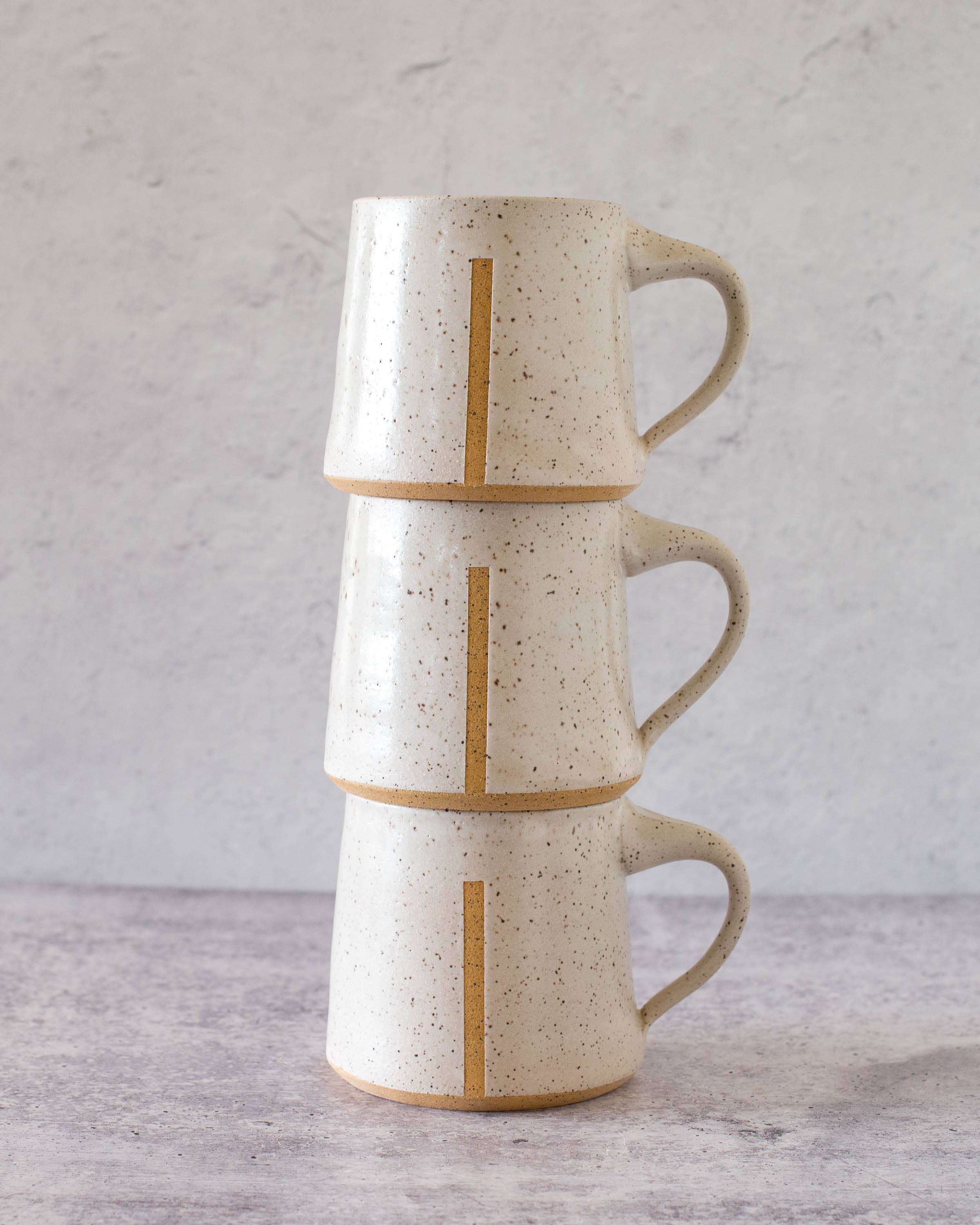 ZZIEE Ceramics - Wholesale Coffee Mug - Handmade Ceramic Mug in Speckled White2