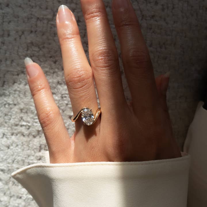D'DAS - Wholesale Band/Stacked Ring - 14k Ovel cut Solid Gold Cave Bezel Set Ring For Gift