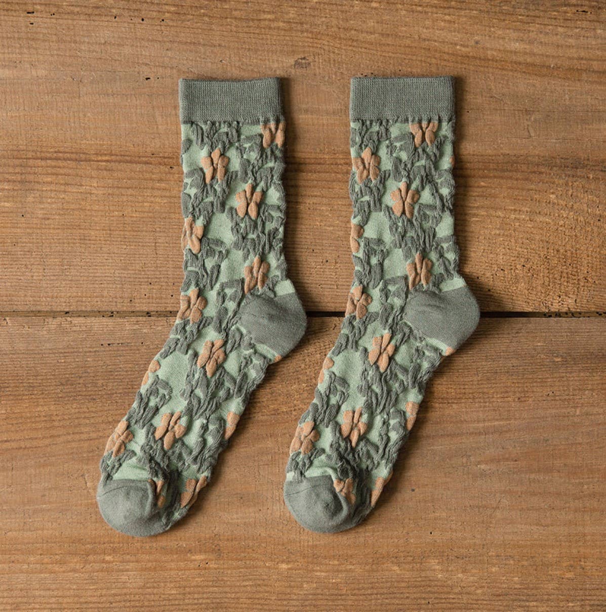 Variados 5 pares/pacote - 1 padrão por par; min. 4 embalagens 20 pares JCS011 Meias Florais Vintage 3D para venda a revendedores na Faire8