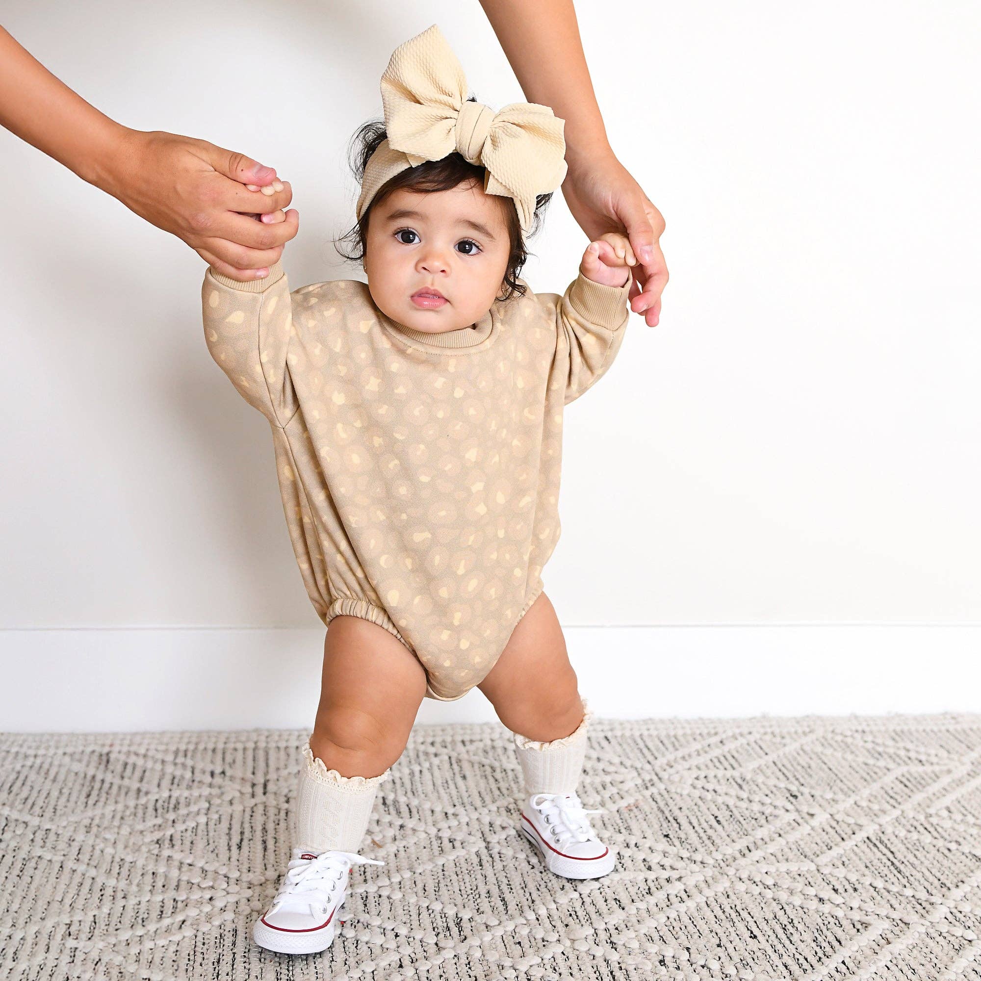 Gigi and Max - Wholesale Bodysuit (Non-Footed) - Baby - Amari Leopard SWEATSHIRT BUBBLE Baby Pullover Outfit14