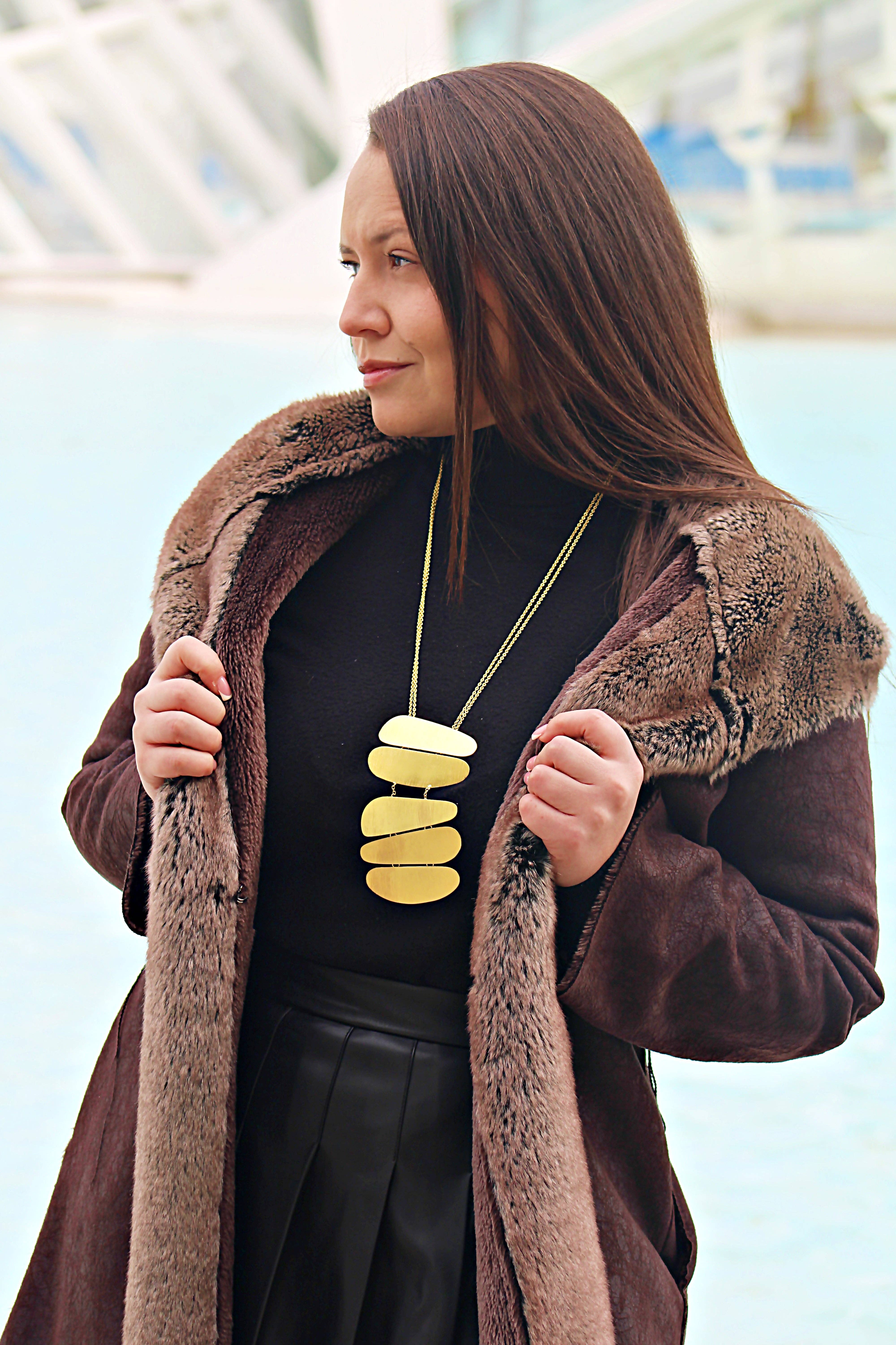 LA MAR - Wholesale Y-Neck/Lariat Necklace - PALEOLITHIC necklace gold-plated - Design with character6
