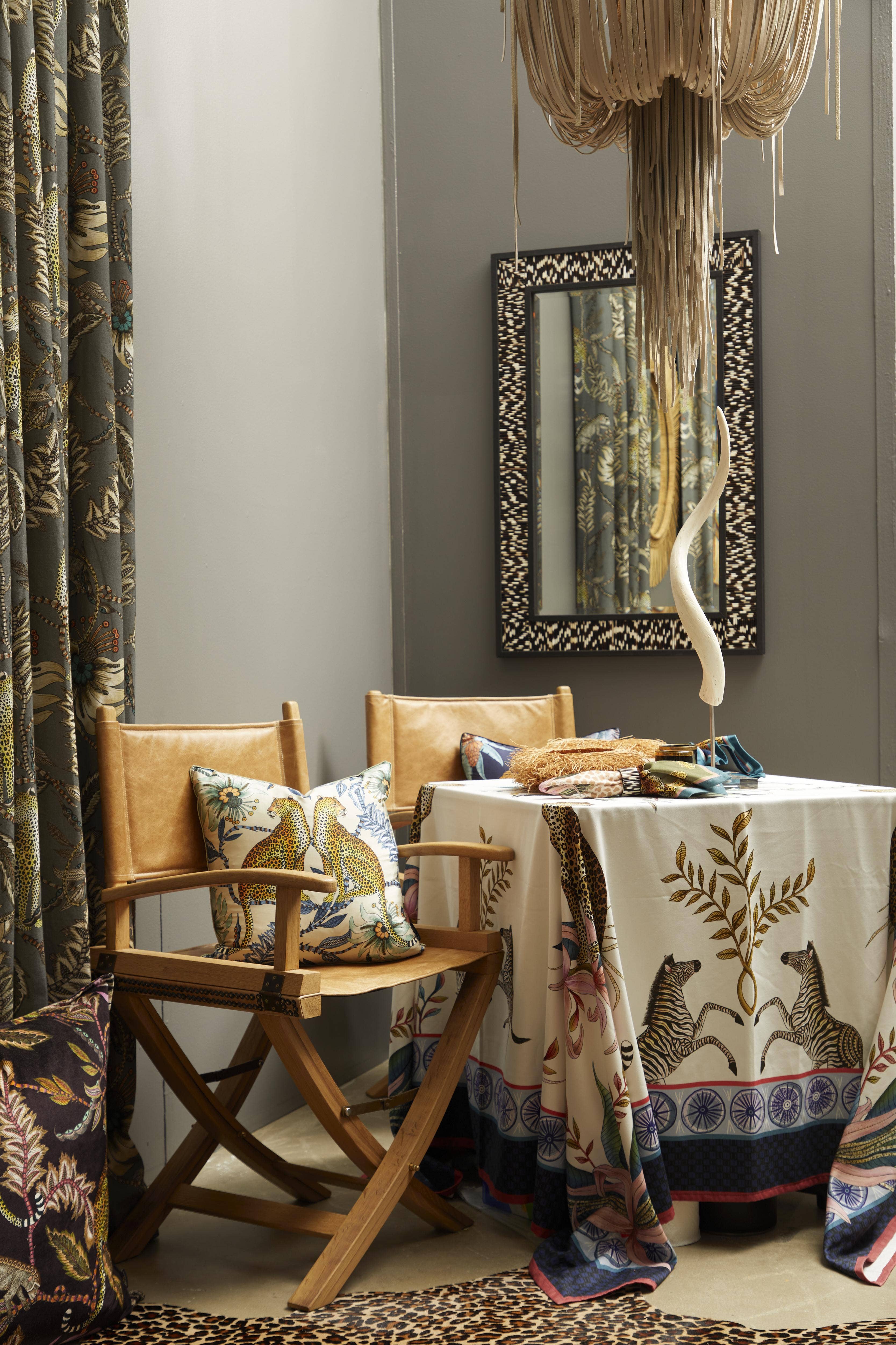 African Trading Partners – Großhandel Wandspiegel – Rechteckiger Spiegel mit Stachelschweinborsten - Klein3