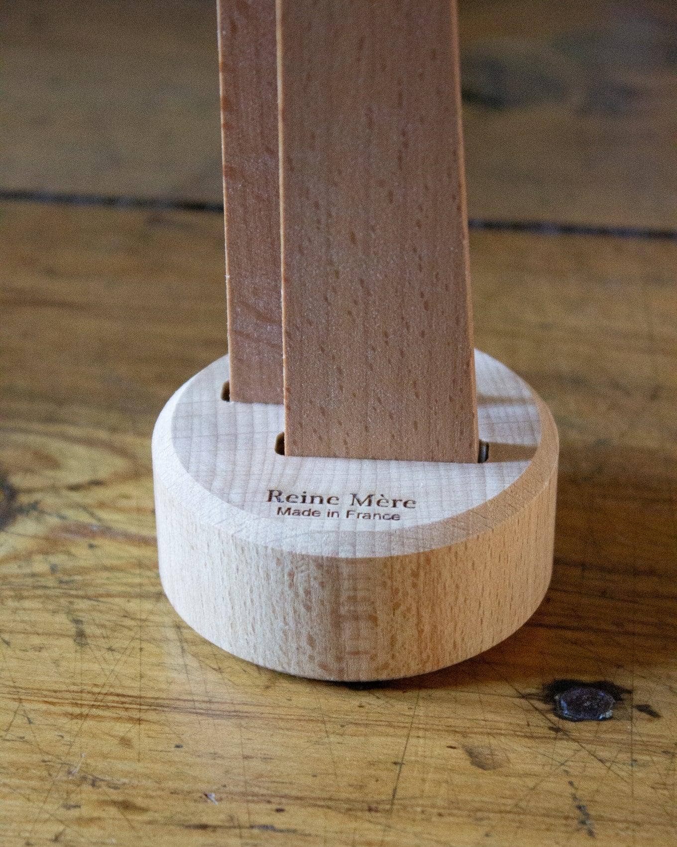 Reine Mère - Wholesale Serving Utensil - Du Bout des Feuilles - Beechwood salad servers4