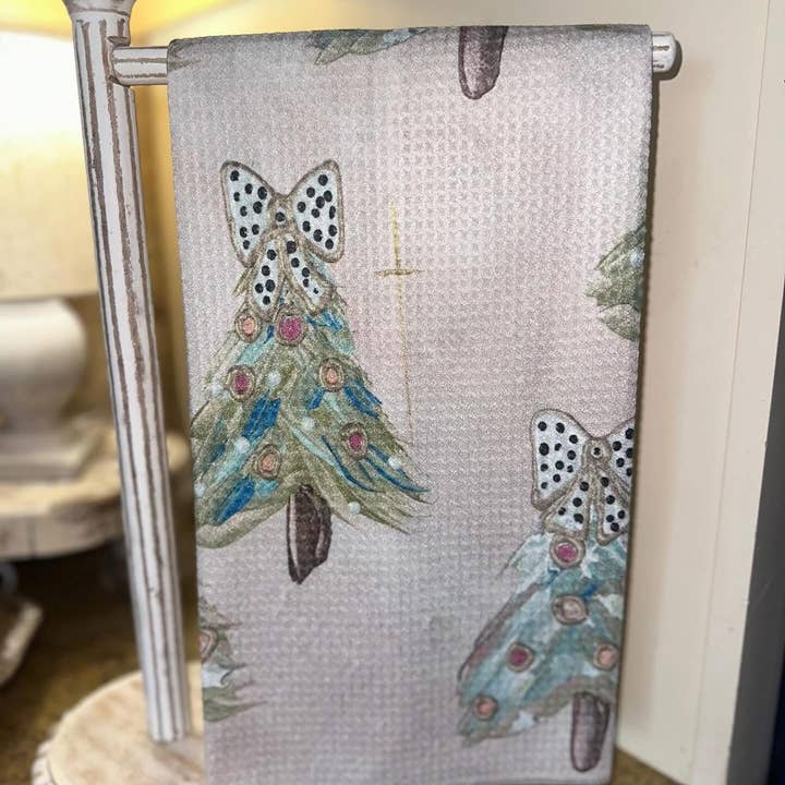 Christmas Tree With Bow Tea Towel for wholesale by Southern Cotton Mill