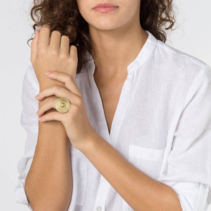 Gloria Mago - Wholesale Cocktail/Statement Ring - Gold ethnic ring round gold plated, size 162