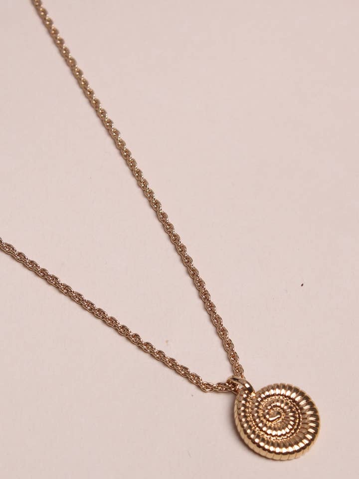 Salome Necklace for wholesale by Waekura