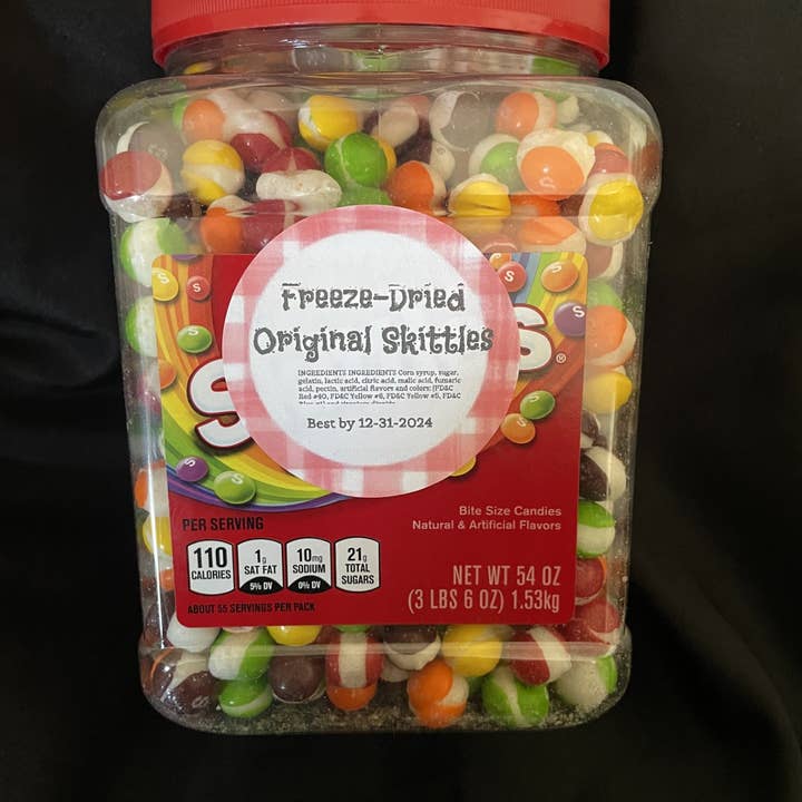 Bulk bottle freeze dried Fruit Crunchies for wholesale by Rodgers jam berries