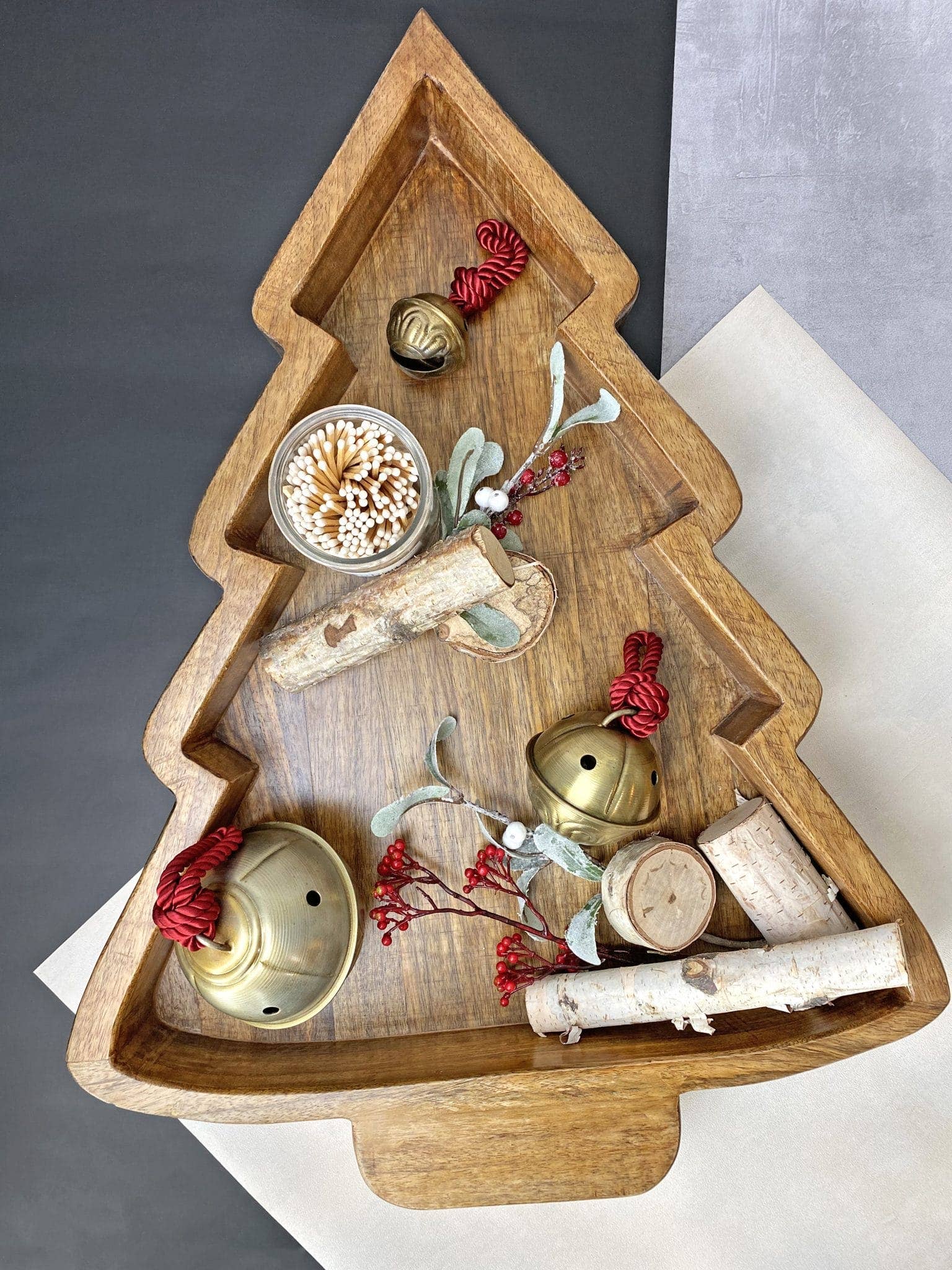 Made Market Co. - Wholesale Decorative Plate/Dish/Bowl - Large Christmas Tree Dough Bowl4