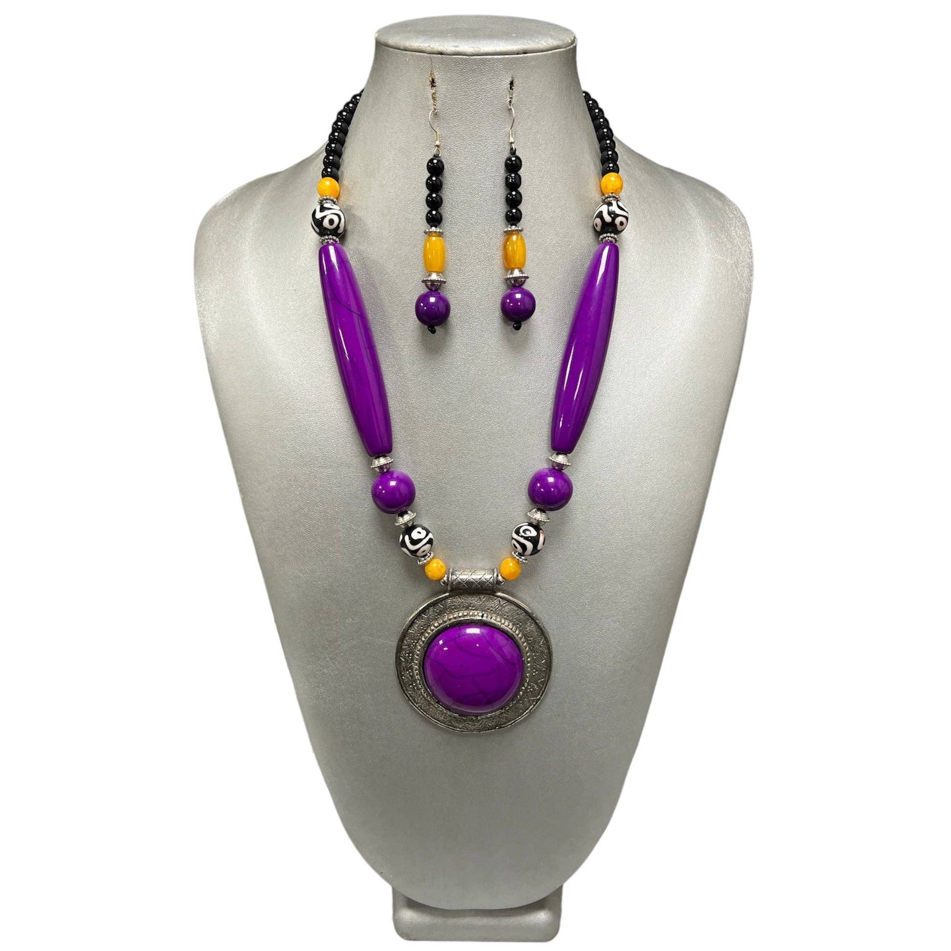 African Stars - Wholesale Jewelry Set - Women's Colored Wooden Necklace Set With Large Pendant -- Jewelry 490