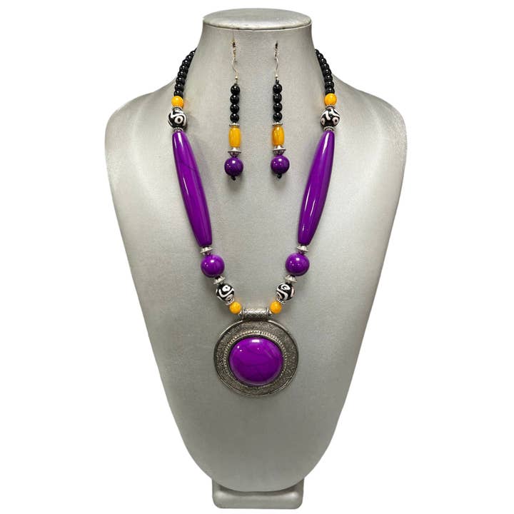 African Stars - Wholesale Jewelry Set - Women's Colored Wooden Necklace Set With Large Pendant -- Jewelry 49