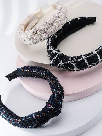 BANDEAU LARGE NOUÉ À CARREAUX EN TWEED | 40HB129 pour la vente par JOSSLYN by wall to wall