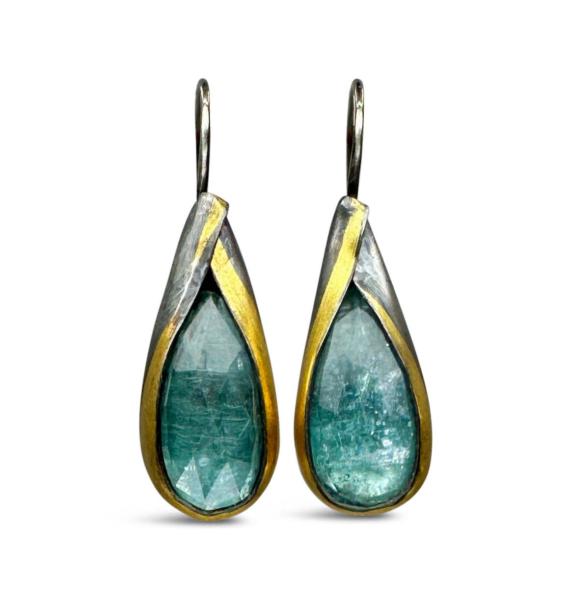 Austin Titus Studio – wholesale Dangle earrings – Long Teardrop Fold Earrings3