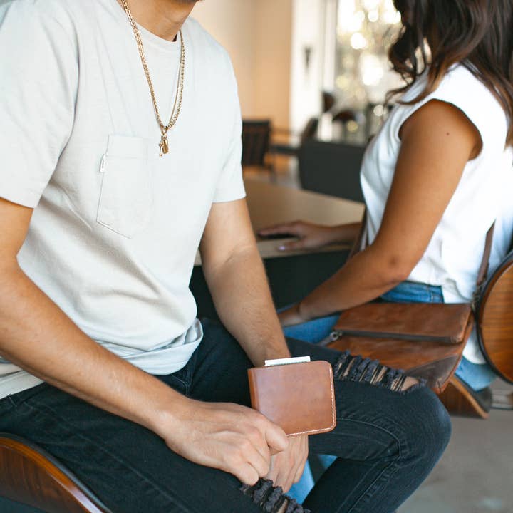 Artisan Streams – wholesale Wallet - Men’s – Men's bifold Leather Wallet Raw Brown6