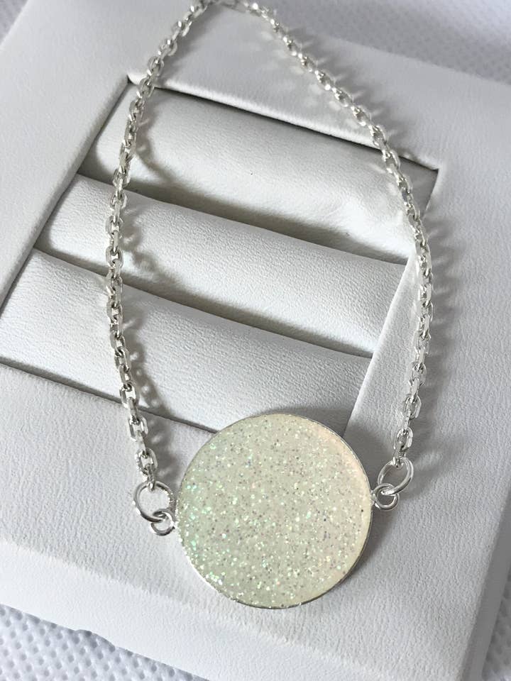 White mermaid cup bracelet for wholesale by La Chaumière à Bijoux