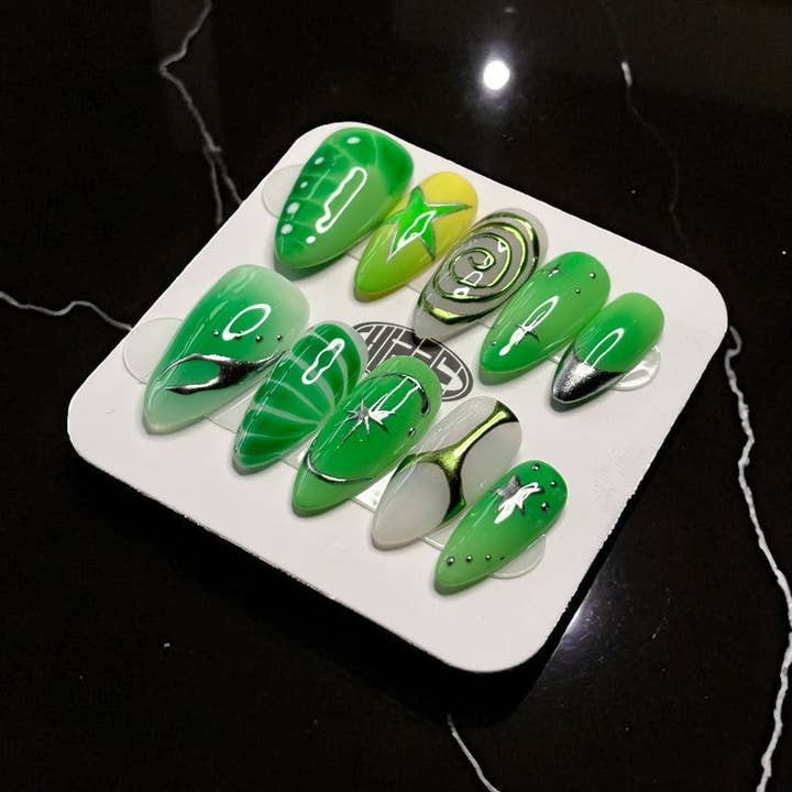 NIKO NAILS for wholesale by Chipped Social